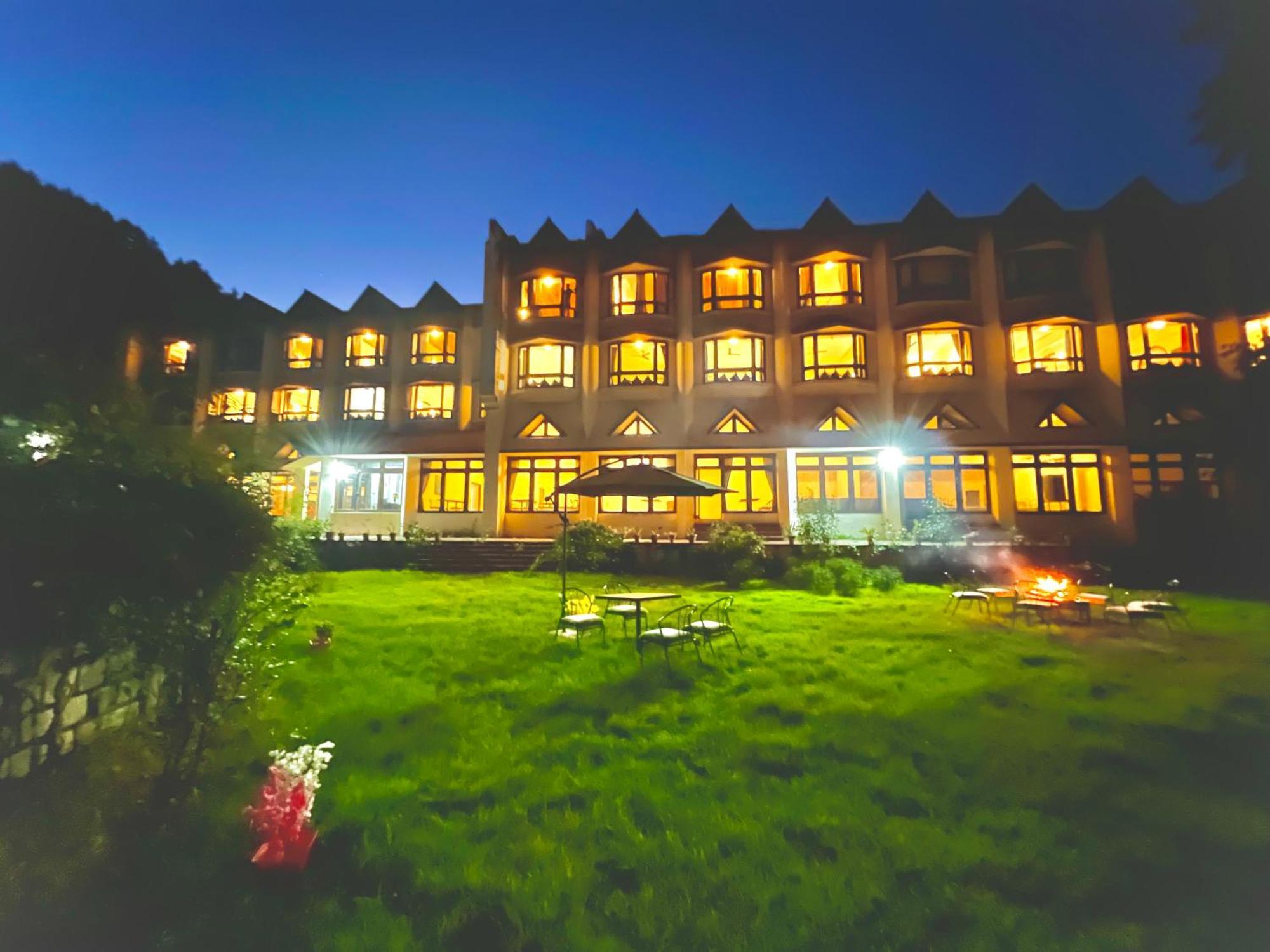 Sagar Heritage Resort, Near Mall Road Manali Exterior foto